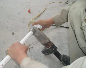 申扎漏水维修电话